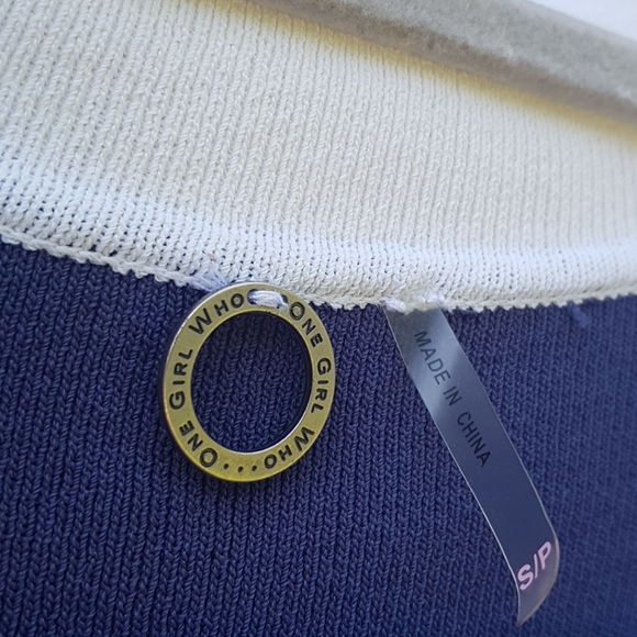 Chic Polo Style Top - Picture 6 of 11